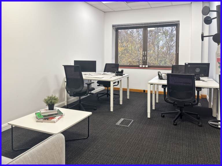 Newport - NP20 1FQ, Open plan office space for 15 people in Regus Kings Court