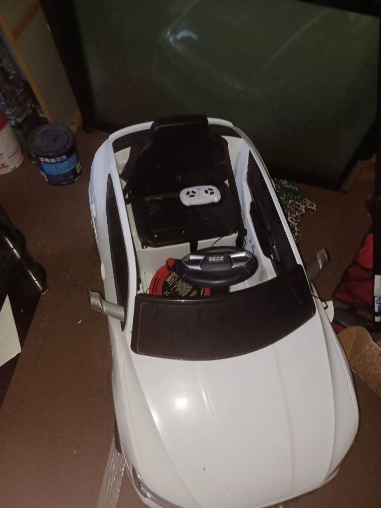 Electric rid in car 