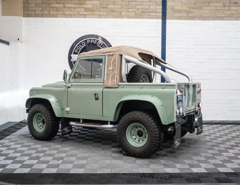 1990 Land Rover Defender 90 2.5 TD5 Pickup 2dr Diesel Manual (120 bhp) Diesel