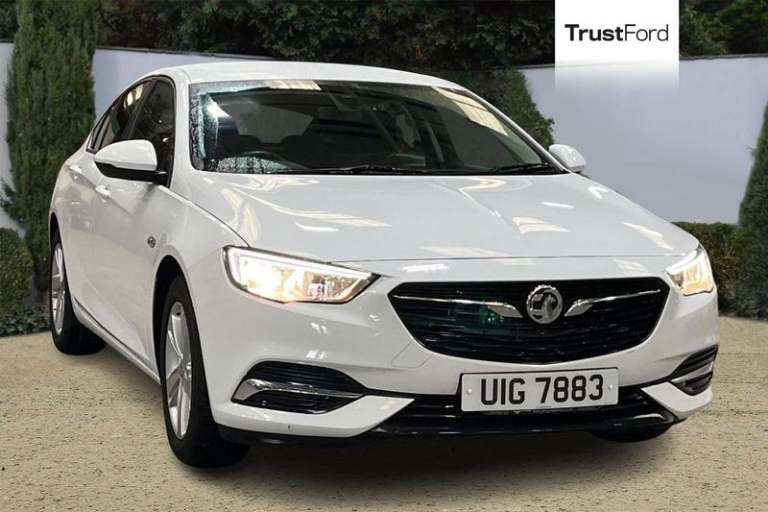 2020 Vauxhall Insignia 1.5T [165] Design 5dr HATCHBACK PETROL Manual