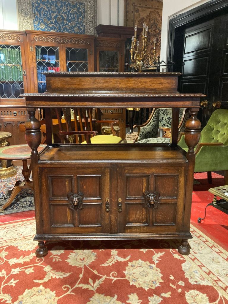 Buffett Server Unit Oak Dumb Waiter With Carved Lion Head Detail Sideboard 