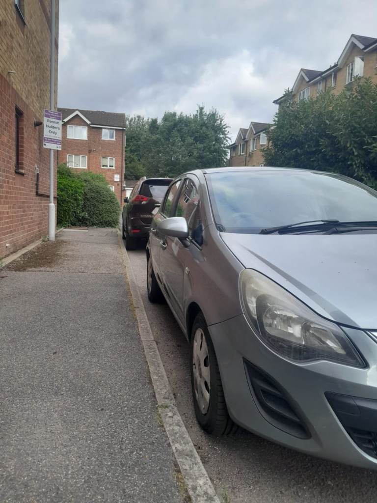 Vaxuhall corsa ulze free petrol 10 months mot 5 door 