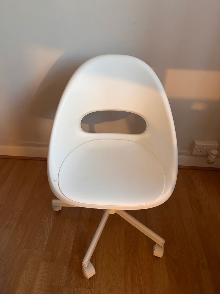 IKEA White Desk Chair Adjustable Height, 360º Swivel, Moulded Seat And Backrest - good condition 