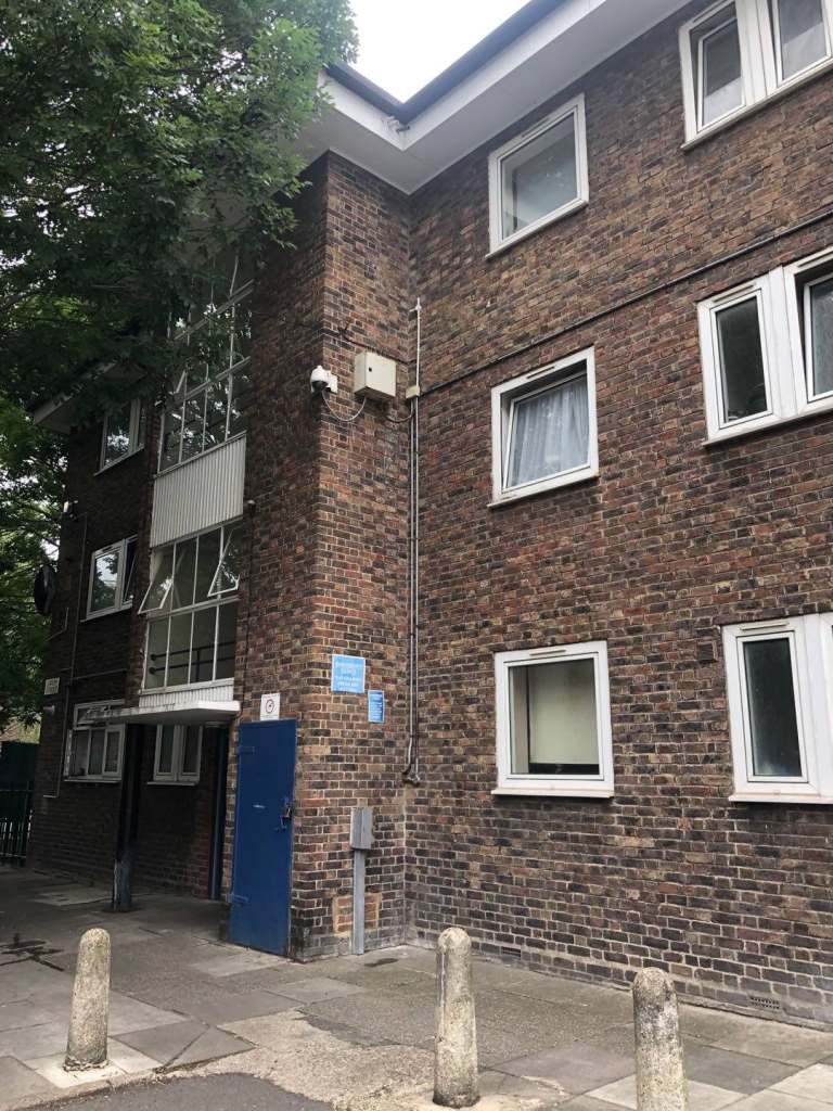 A SINGLE ROOM NEAR KINGS CROSS & ANGEL TUBE STATION! ZONE 1