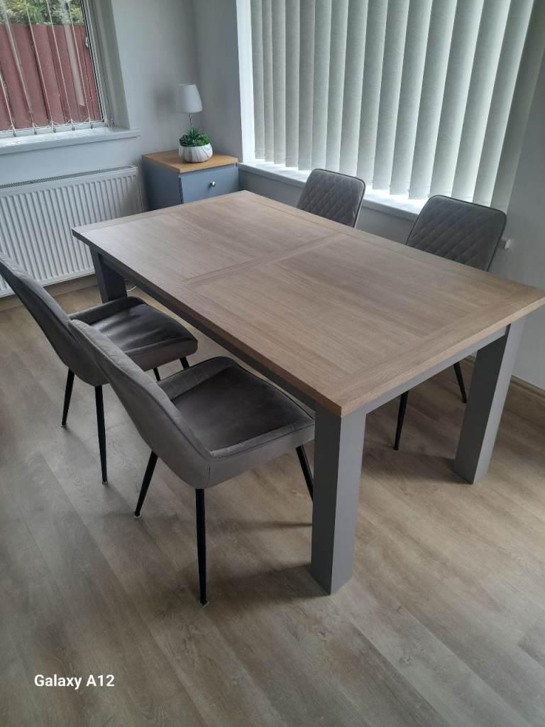 NEXT Extendable Dining Table with 4 Grey leather chairs 
