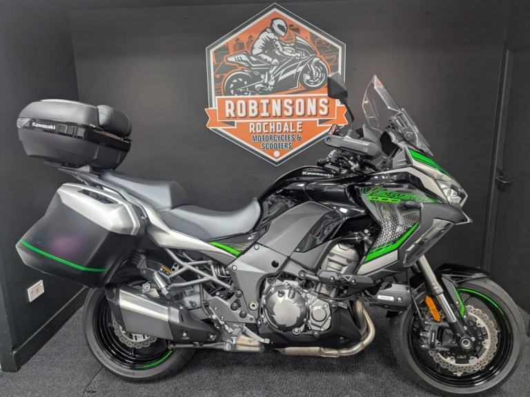 2024 74 Kawasaki Versys 1000 SE GT with 2706 milews
