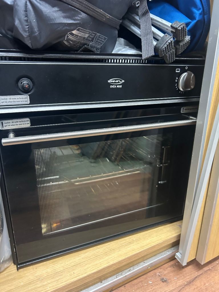 Campervan oven 