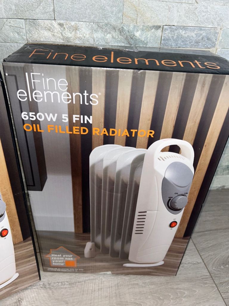 Fine Elements 650W 5 Fin Oil Filled Radiator – New