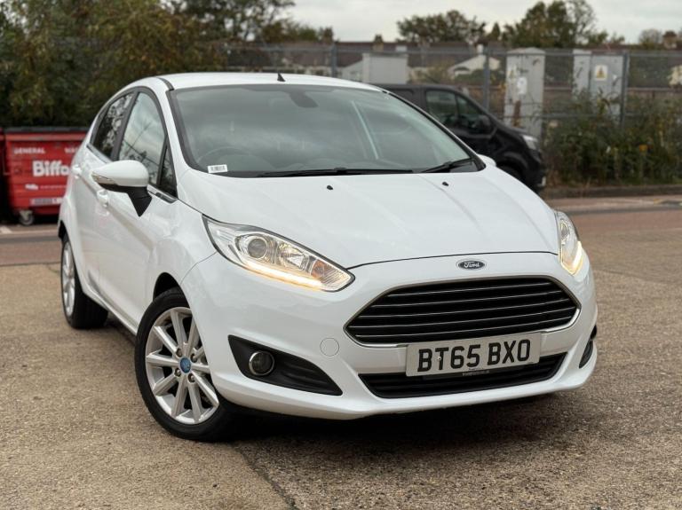 2015 Ford Fiesta 1.0T EcoBoost Titanium Euro 6 (s/s) 5dr HATCHBACK Petrol Manual