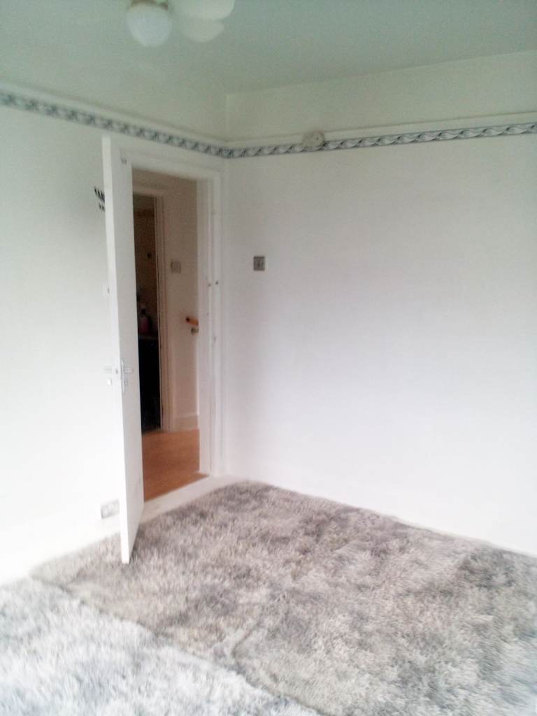 Large room to rent