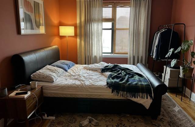 Black Double Bed Frame – Good Condition, £60.00 for Sale