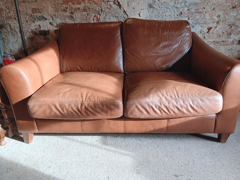 Laura ashley leather sofa - Gumtree