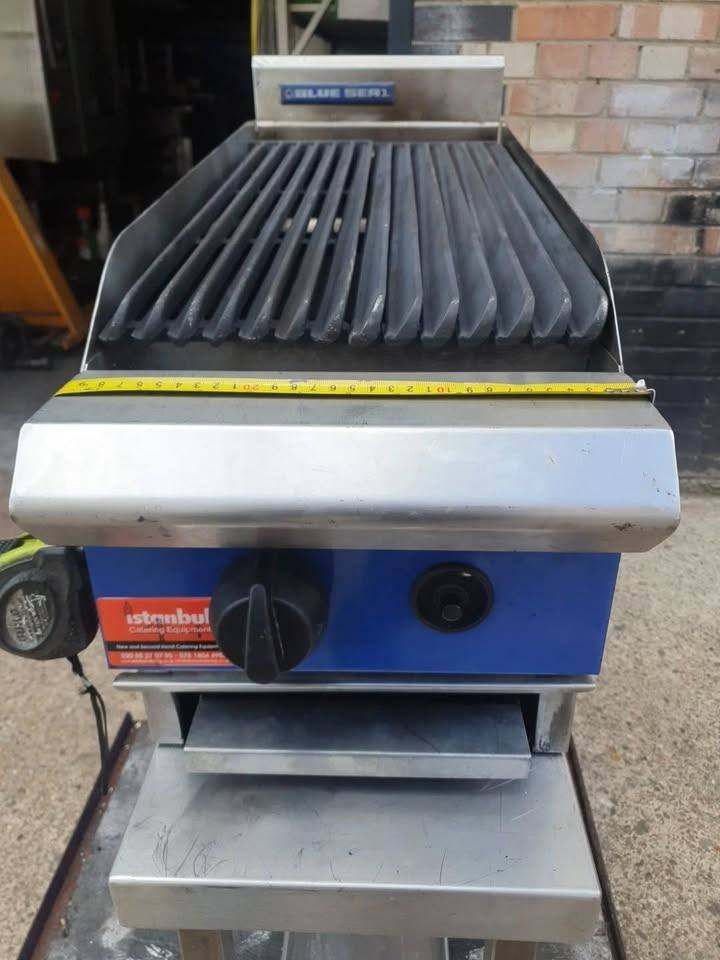 Blue Seal Chargrill With Table 30 Wide Single Burner Kebab Steak Peri Peri Grill-25/12