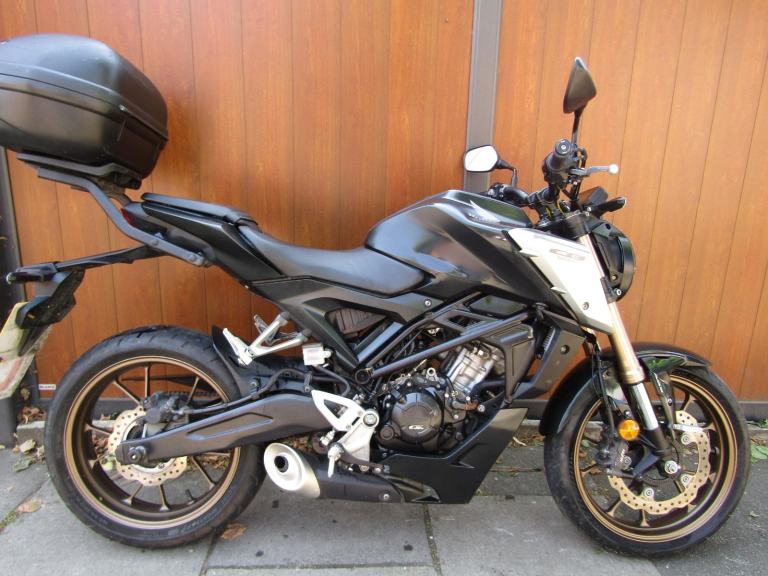 HONDA CBF 125 R , LOW MILES , GREAT FIRST BIKE , STYLISH 2022MODEL , SERVICE...