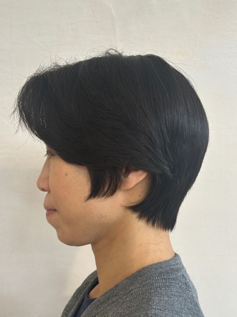 FREE WOMENS HAIRCUT 
