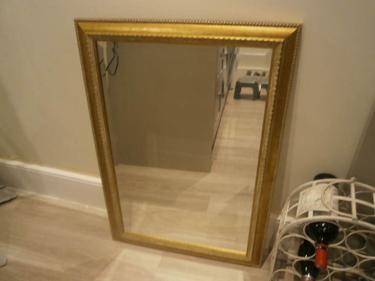 GOLD FRAMED RECTANGULAR MIRROR