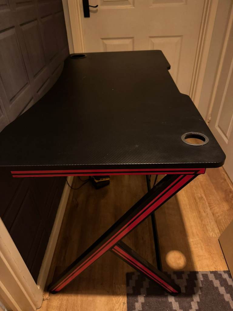 Gaming desk table black and red 