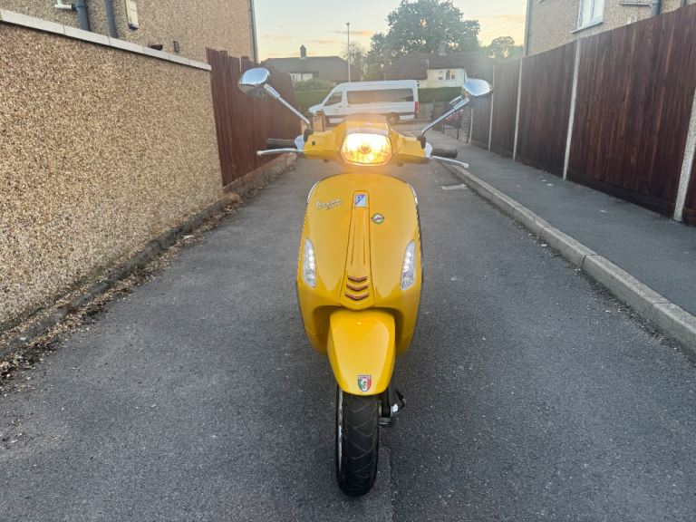 Piaggio, VESPA, 2016, 124 (cc) sprint abs yellow 