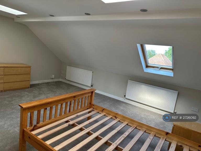 1 bedroom flat in Welldon Crescent, Harrow, HA1 (1 bed) (#2726092)