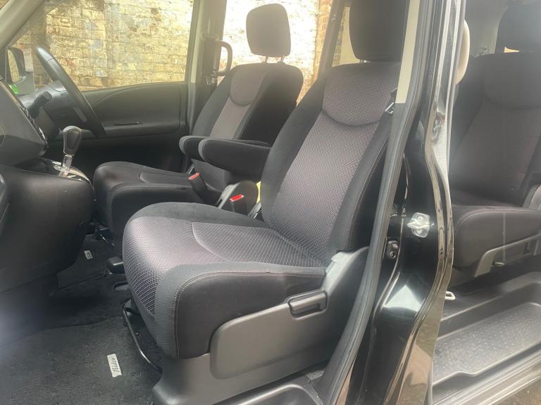 2013 Nissan Serena HIGHWAY STAR MPV Petrol Manual