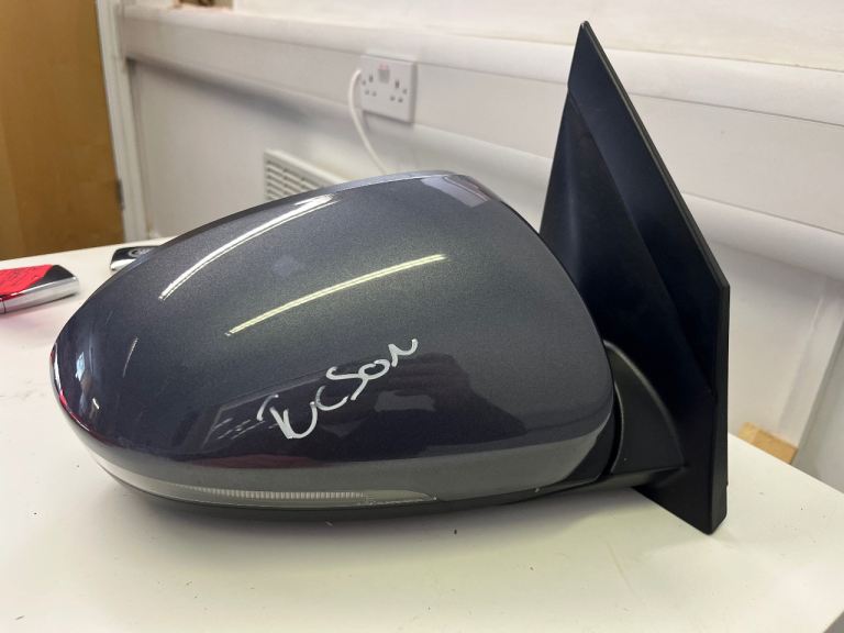 2016 Hyundai Tuscan OSF wing Mirror 