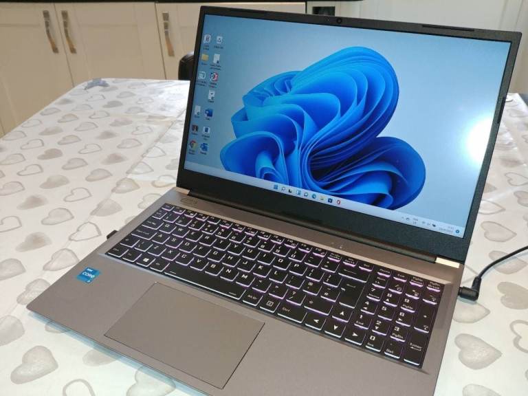 ****PC Specialist 15.6, Intel i3 6 Core, 16GB RAM, 4TB SSD Slim and Light Laptop (New Price) ****