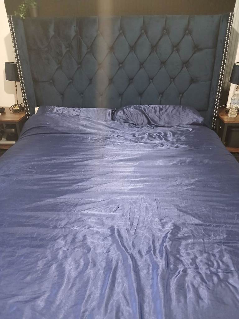 Kingsize bedframe