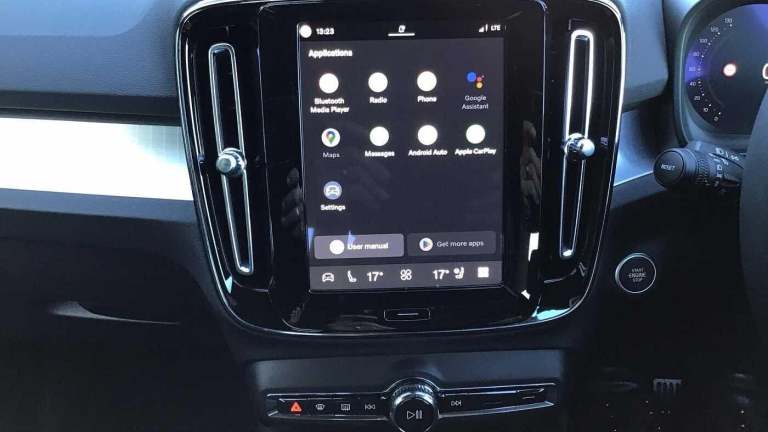 2025 Volvo XC40 Plus, B4 Mild hybrid, Petrol, Dark ESTATE Petrol/Electric Hybrid Automatic