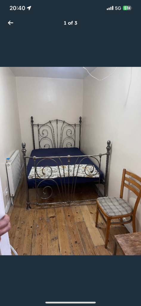 One single room with double bed 