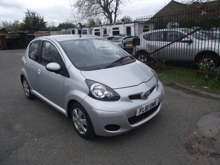 2011 Toyota AYGO 1.0VVT-i (67bhp) AYGO Ice Hatchback 5d 998cc  Hatchback Petrol Manual