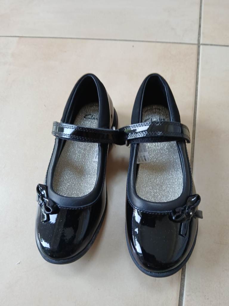 NEW- Clarks-Size UK 12 [fit G]. Children Patent Leather Shoes
