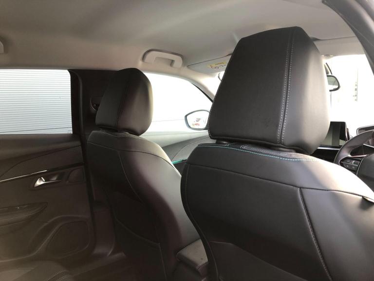 2021 Peugeot E-2008 50kWh Allure Premium Auto 5dr HATCHBACK Electric Automatic