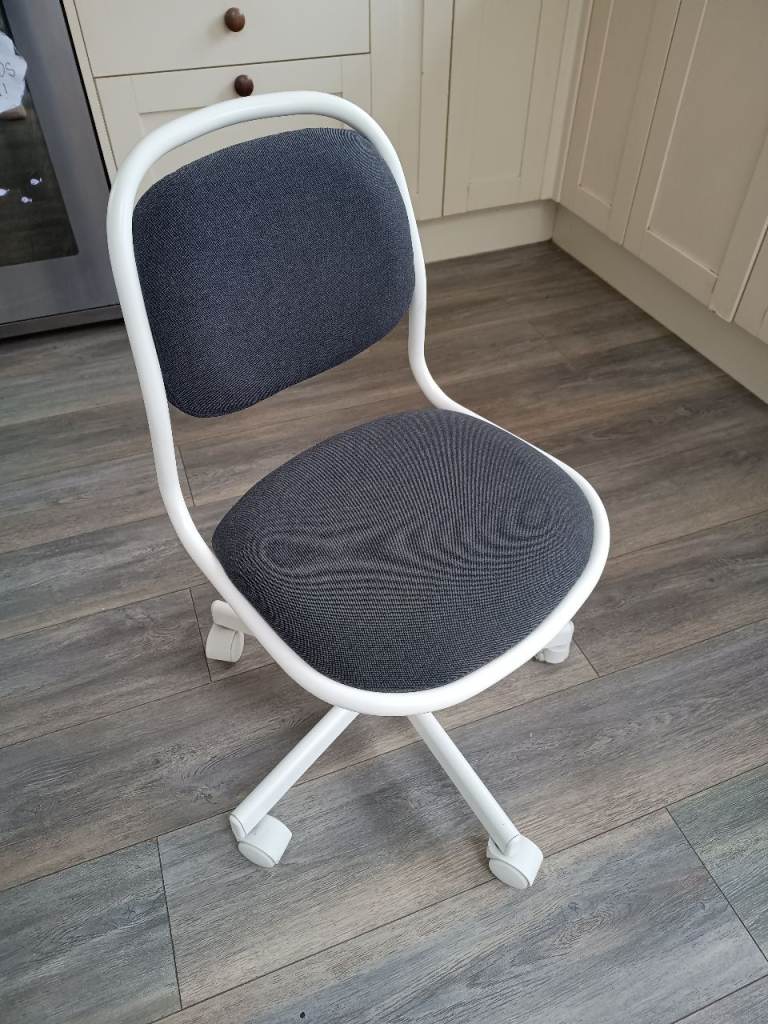Ikea Kids Spinning desk chair