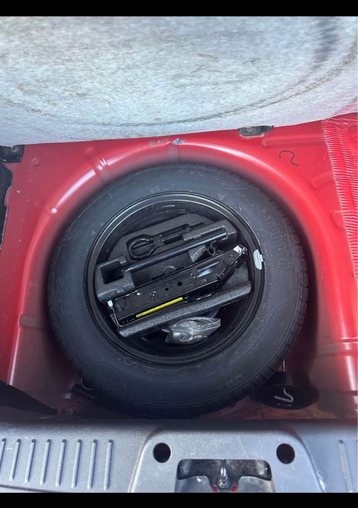 Ford, FIESTA, Hatchback, 2013, Semi-Auto, 1597 (cc), 5 doors