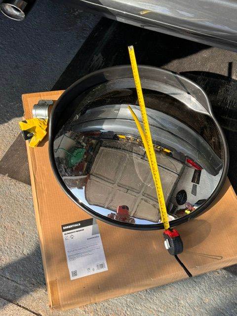 drive way blind spot mirror