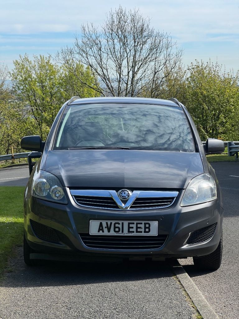 7 seater, Vauxhall, ZAFIRA, MPV, 2011, Manual, 1686 (cc), 5 doors