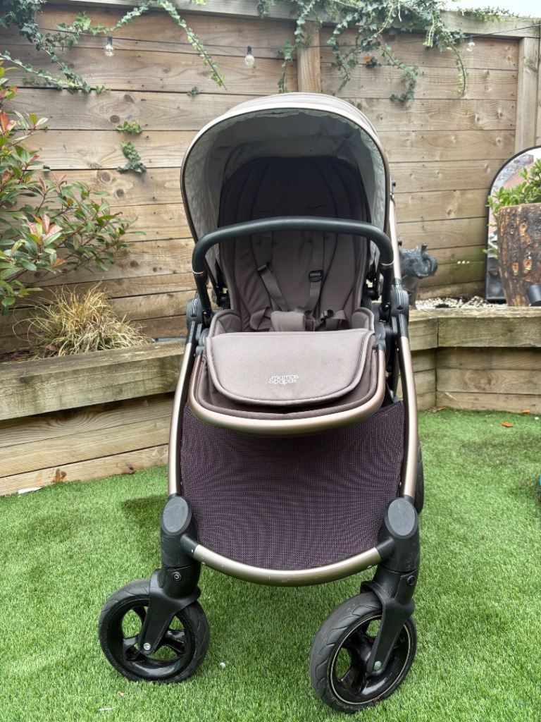 Mamas & Papas Ocarro Phantom Pram Bundle