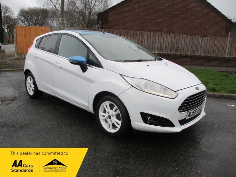 2016 Ford Fiesta 1.25 82 Zetec White 5dr HATCHBACK Petrol Manual