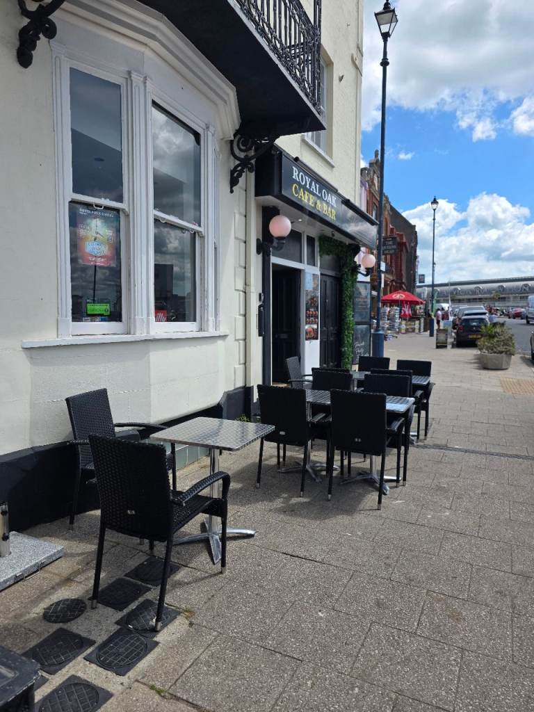 Cafe & Bar for Sale Busy Ramsgate Harbour