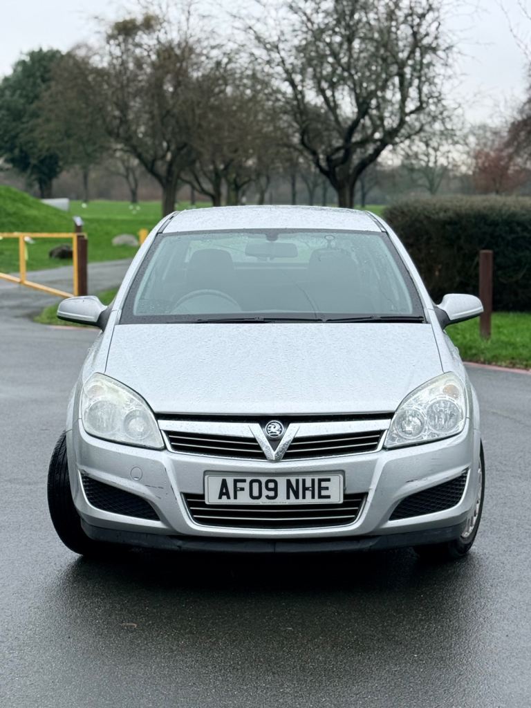 2009 Vauxhall Astra Life Automatic 1.8L 42,000 Miles Full Service History 1YR NEW MOT ONLY 1 OWNER