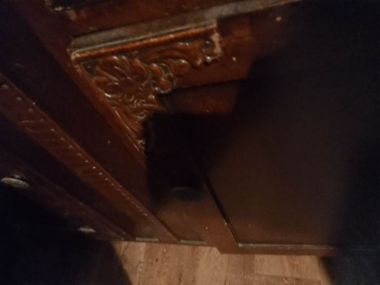 Side board