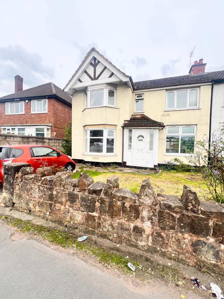 *B.C.H* 3 Bed Semi-Detached Home- Stafford Road, WOLVERHAMPTON