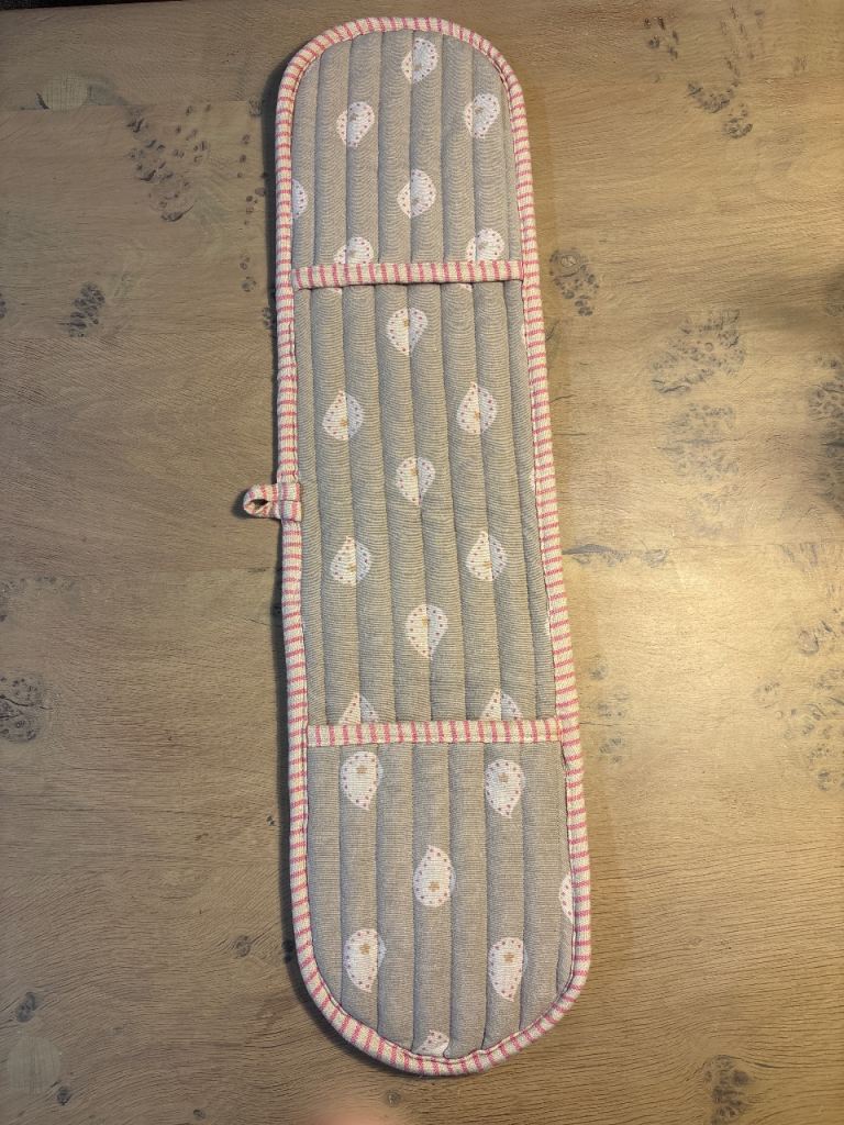 image for Susie Watson Mikka oven glove 