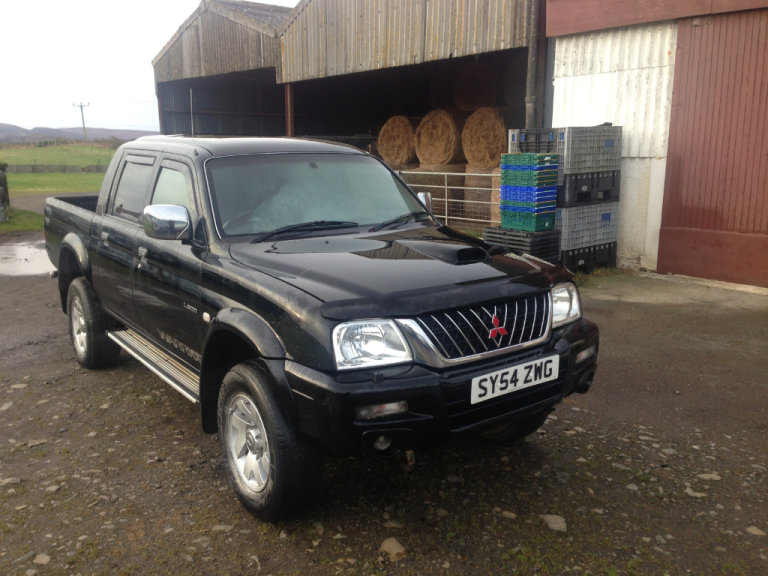 BREAKING L200S , WARRIOR,ANIMAL,4LIFE. ECT 99-2006 K74.4D56. ALL PARTS AVAILABLE