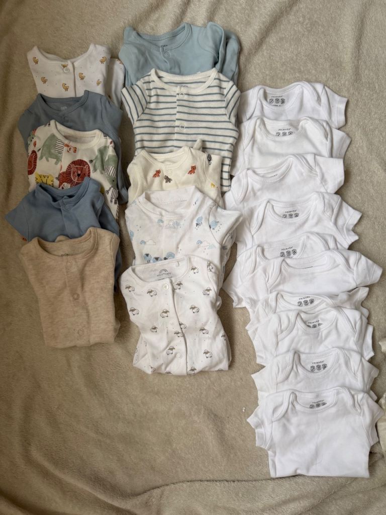 Baby( Tiny)Clothes Bundle - Bodysuits & Sleepsuits, Mixed Colours