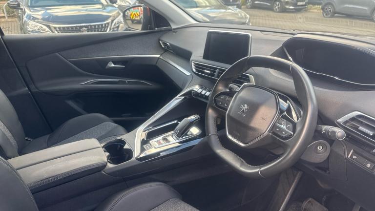 2019 Peugeot 3008 1.2 PureTech Allure EAT Euro 6 (s/s) 5dr SUV Petrol Automatic