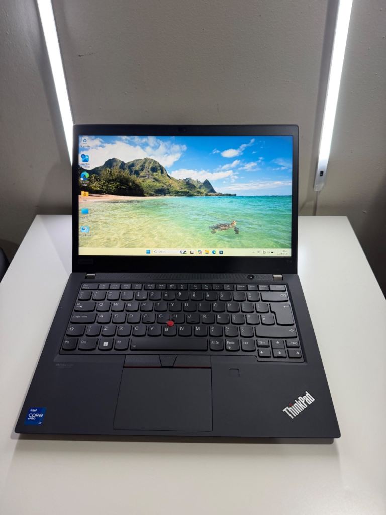Lenovo ThinkPad T14 Gen 2 Touchscreen i7-1185G7 32GB RAM 512GB SSD Win 11 Pro