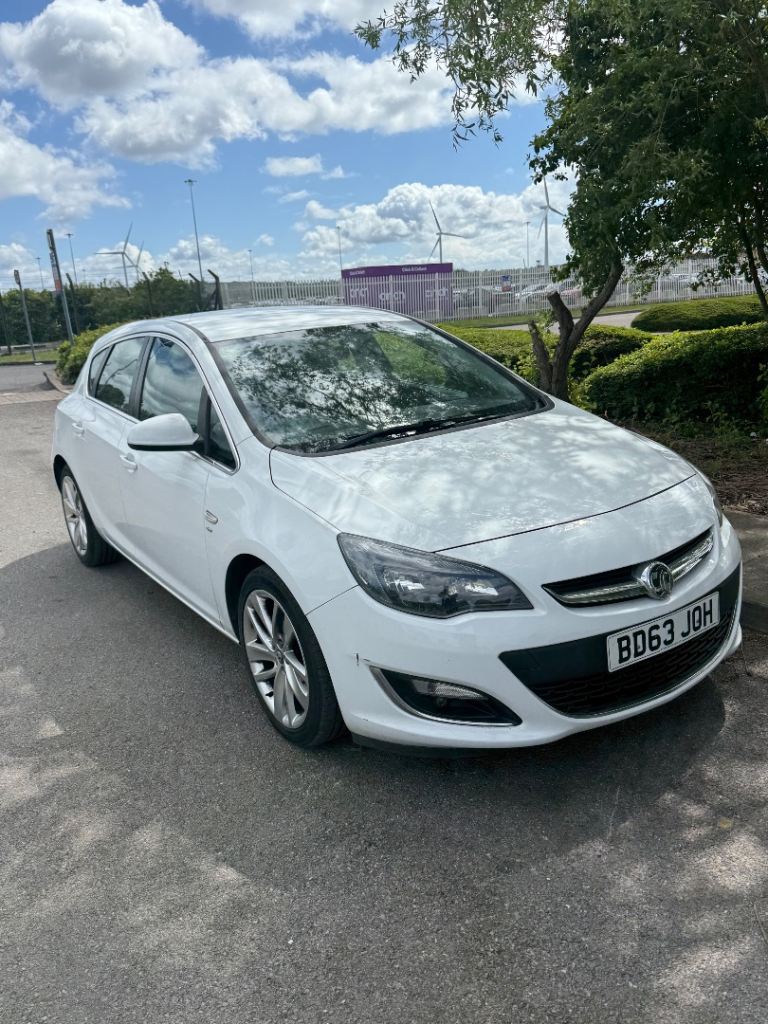 Vauxhall, ASTRA, Hatchback, 2014, Manual, 1598 (cc), 5 doors