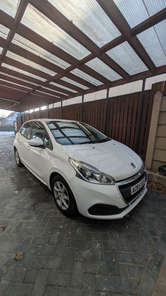 Peugeot, 208, Hatchback, 2015, Manual, 999 (cc), 5 doors