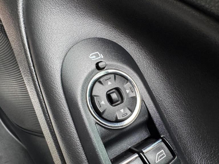 2011 Ford S-Max 2.2 TDCi Titanium X Sport Auto Euro 5 5dr MPV Diesel Automatic